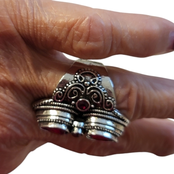 NEW Vintage Boho look red cubic zirconia size 8 - Picture 8 of 13